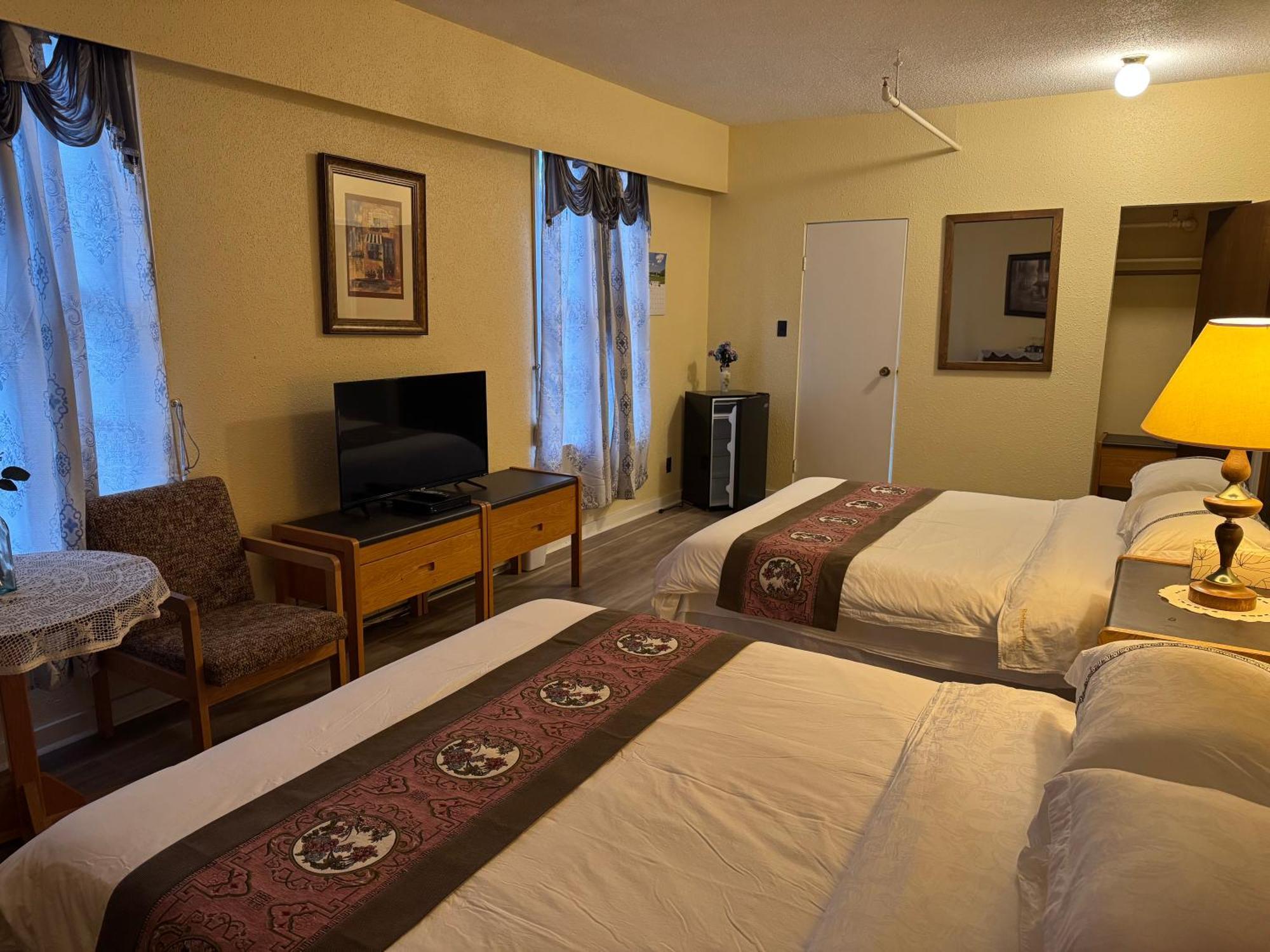 Rodmay Hotel Павелл-Рівер Екстер'єр фото